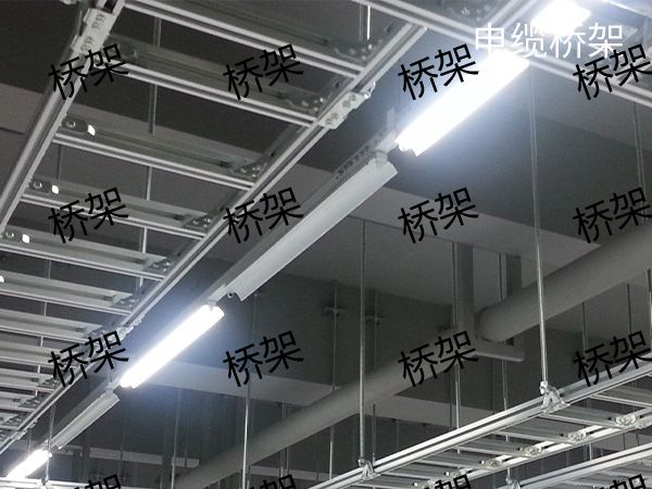 濟(jì)南電纜橋架17.jpg